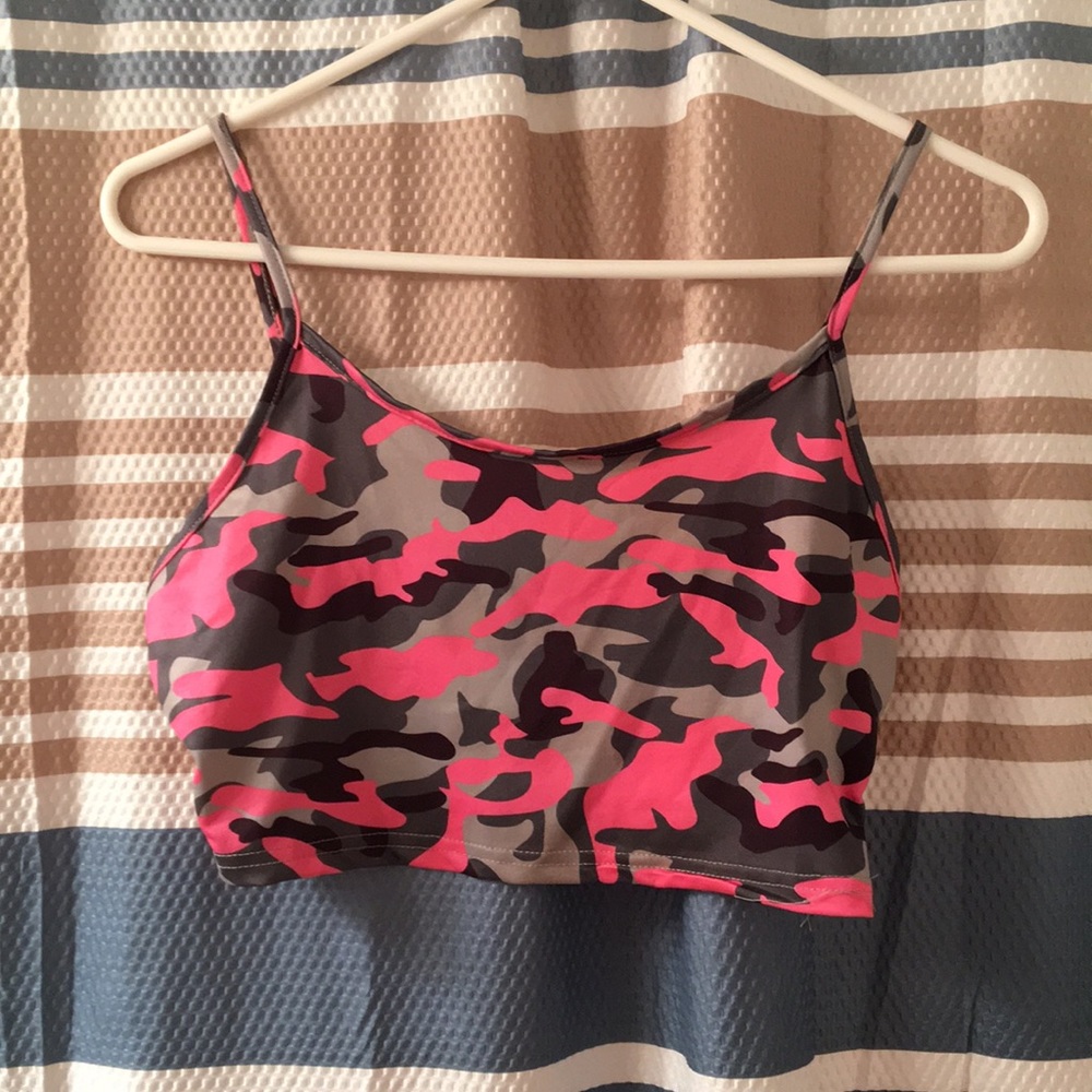CAMO PRINT TOP AND MATCHING SHORTS